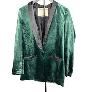 Cartonnier Anthropologie womens green velvet blazer, satin trim. Size 4. party